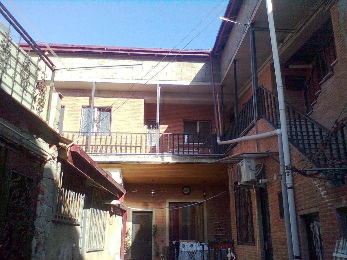 Vita Tbilisi Buitenkant foto